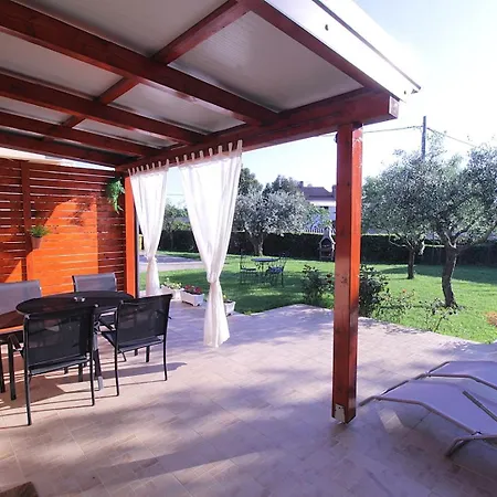 Apartman With Parking Space Zambratija, Umag - 27184