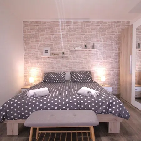 With Parking Space Zambratija, Umag - 27184 Appartement