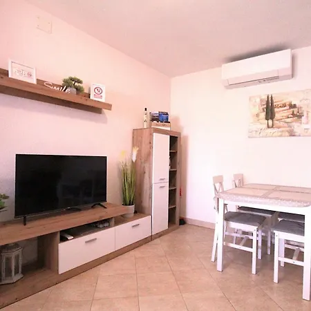 Appartement With Parking Space Zambratija, Umag - 27184 Zambratija (Istria)